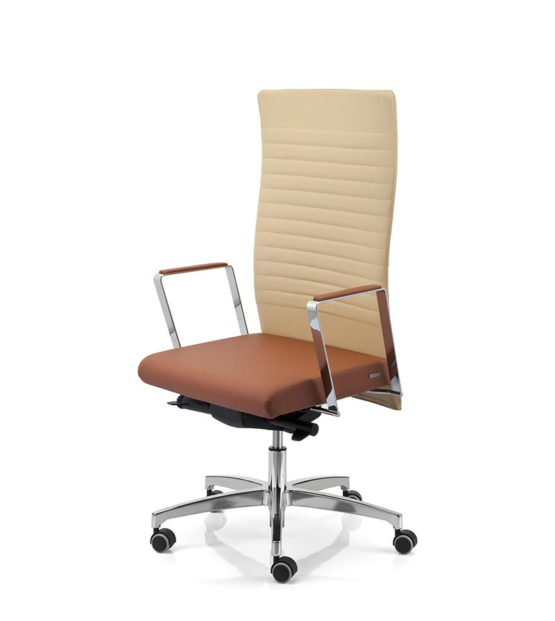 Dama_imbottita_Moving_chair_06 Dama_imbottita_Moving_chair_06