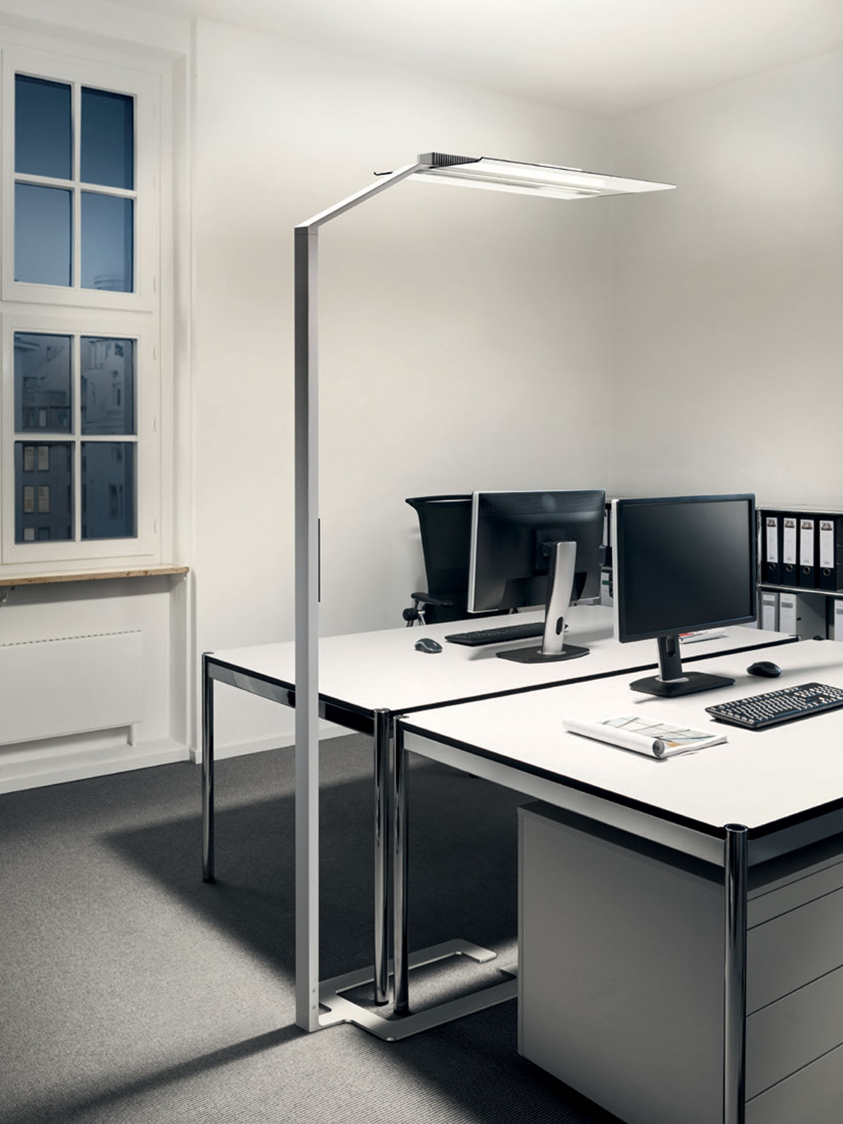luctra-floor office lampadaire led